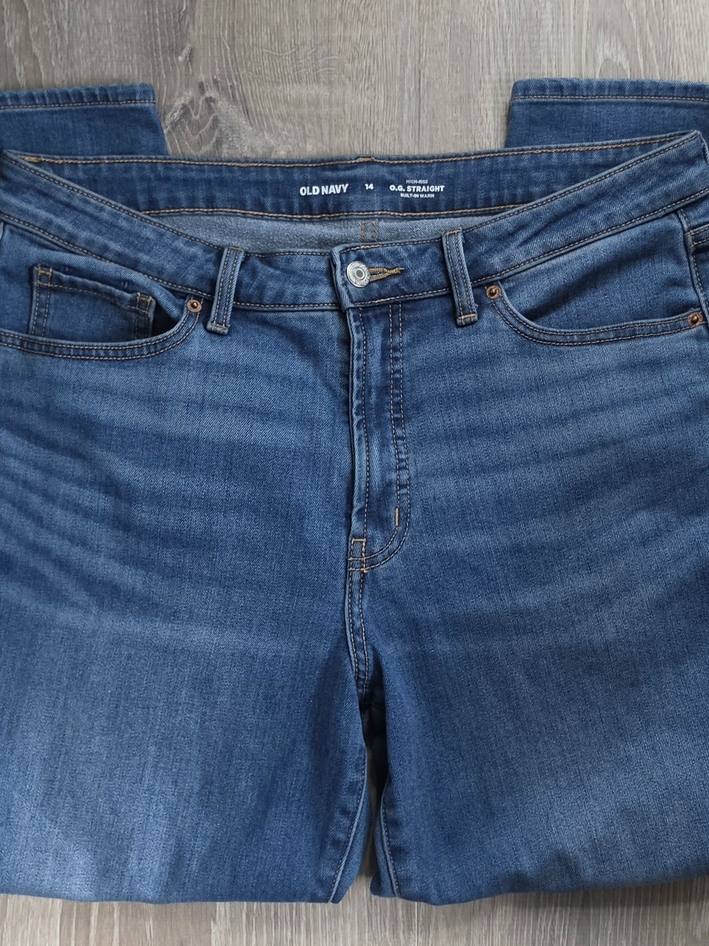 Old Navy Women's Medium Blue Straight-Leg Jeans